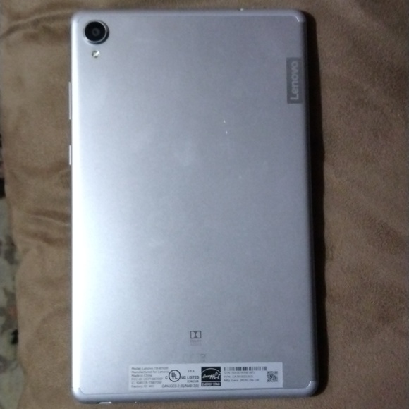 Lenovo tablet - Picture 2 of 2